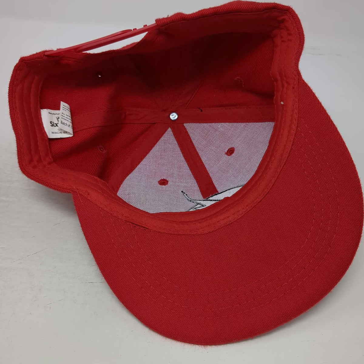 Six Flags Snapback Hat Red OSFM The Flash DC Comics Lightning Bolt Adjustable
