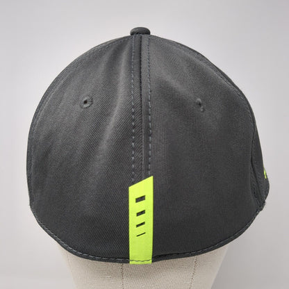 Under Armour Golf Fitted Hat Gray L/XL Lightweight Vented Holes 6 Panel