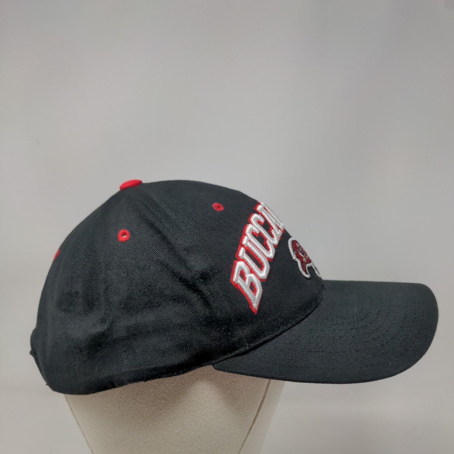Tampa Bay Buccaneers Strapback Hat Black Embroidered Flag Logo NFL