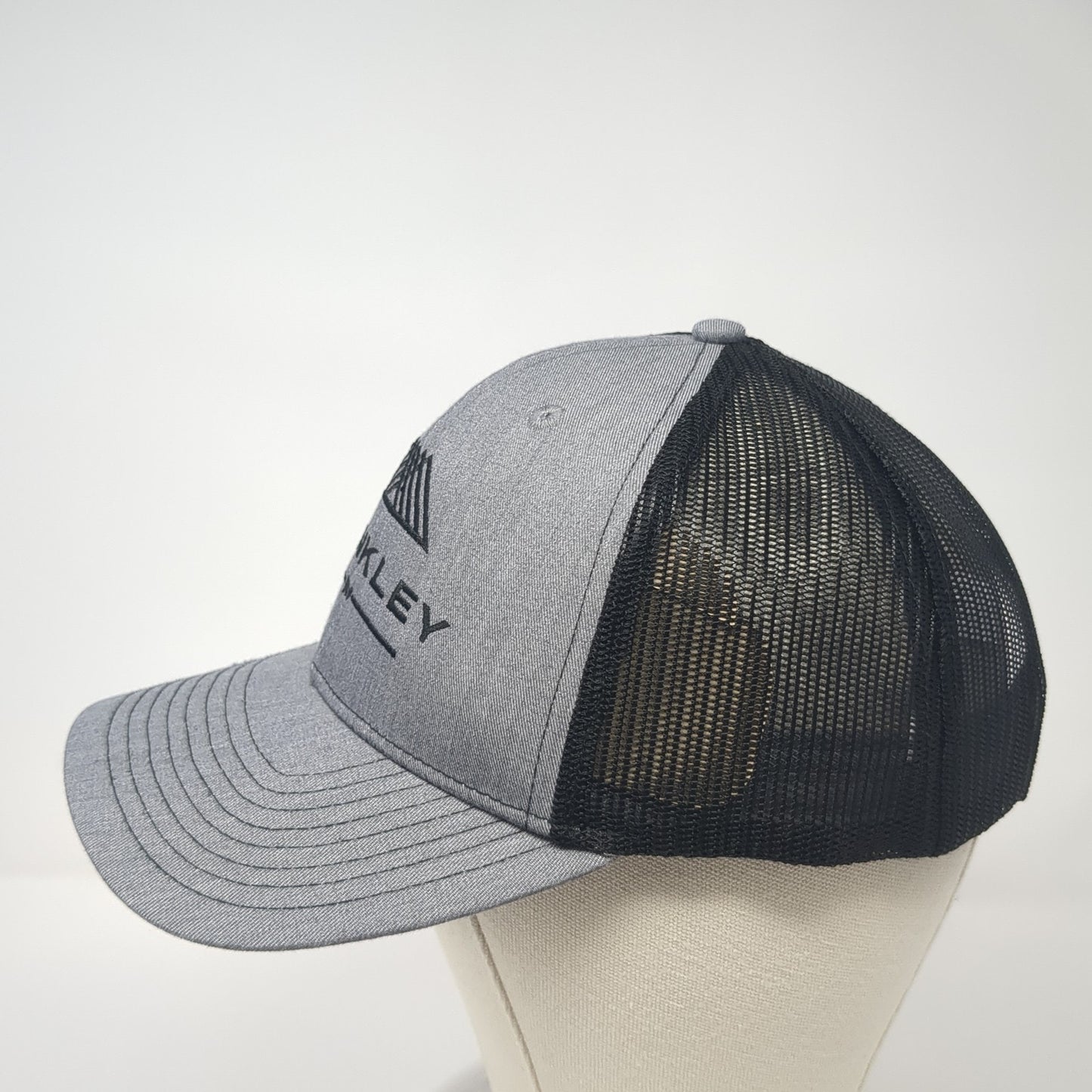 Brinkley RV Snapback Mesh Back Trucker Hat Gray One Size Colorblock