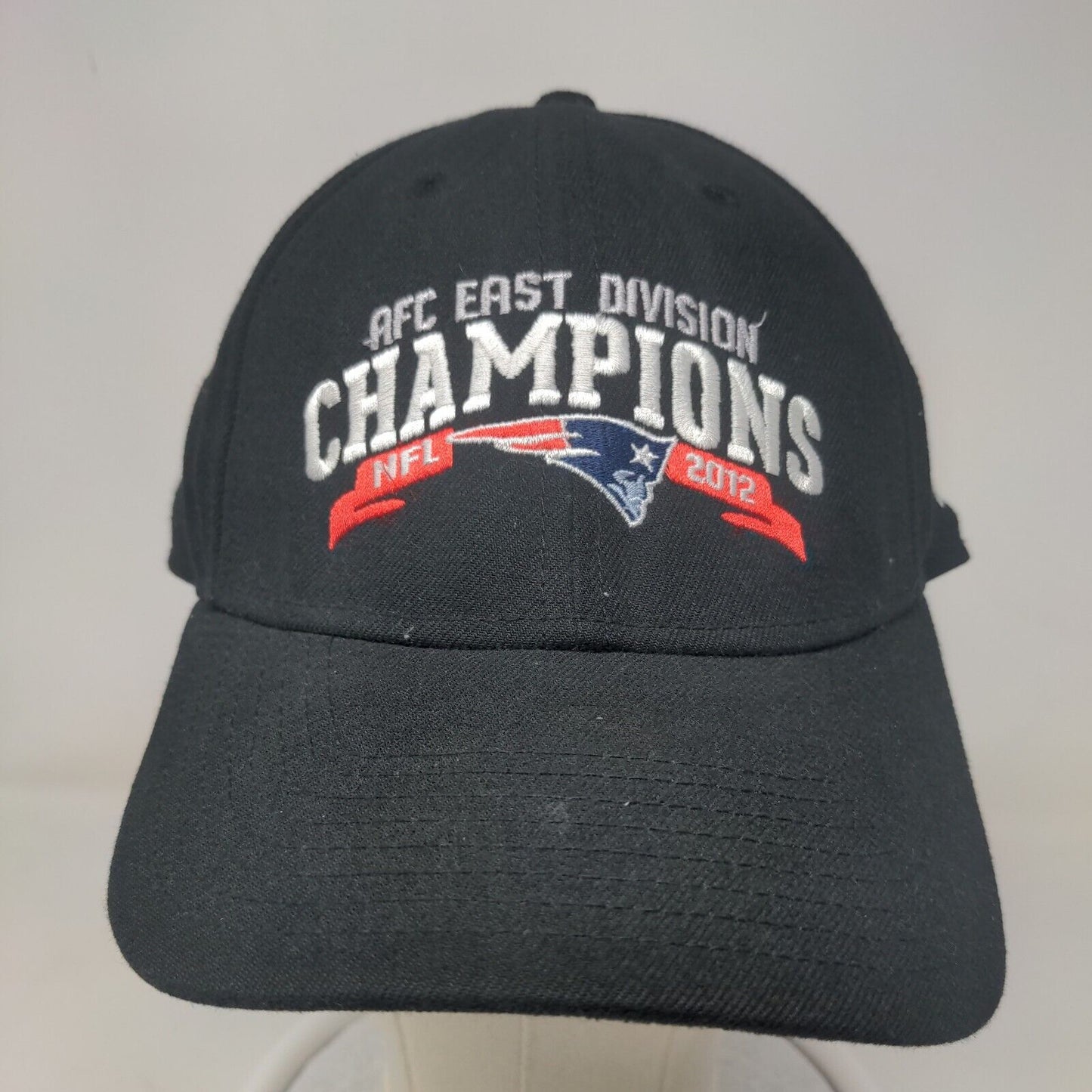 New Era Men's Strapback Hat Black OSFM Embroidered New England Patriots 2012