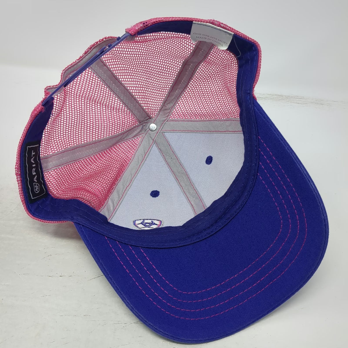 Ariat Trucker Hat Blue Pink One Size Snapback Mesh Reflective Logo shield
