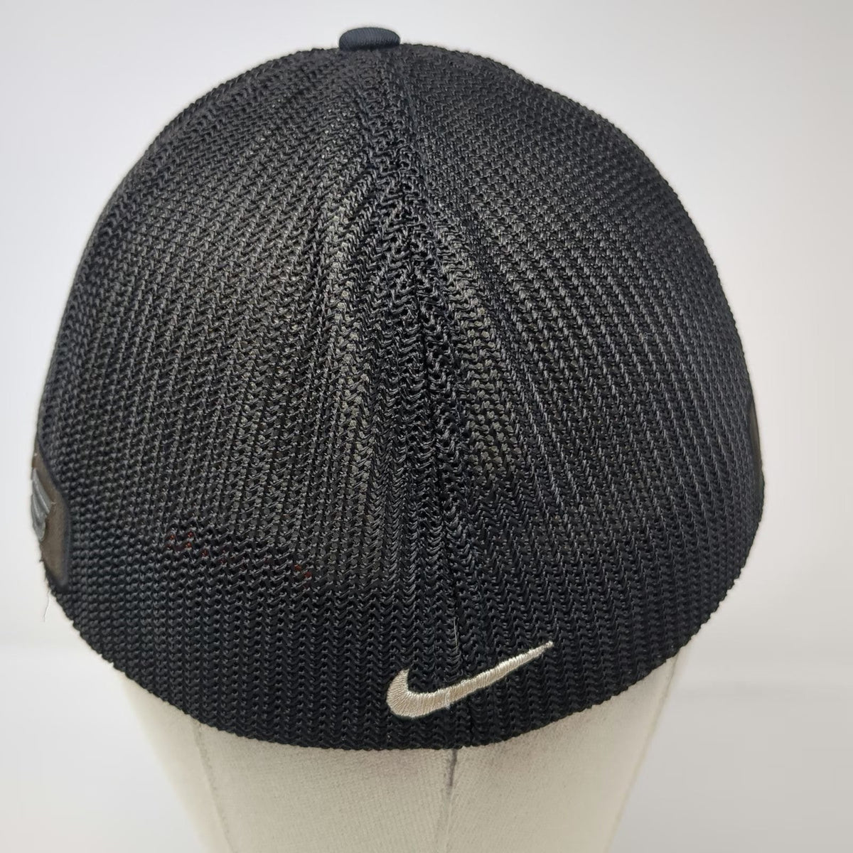 Nike Baseball Cap Black One Size Fitted Mesh Back Flexfit VRS RZN Swoosh Hat