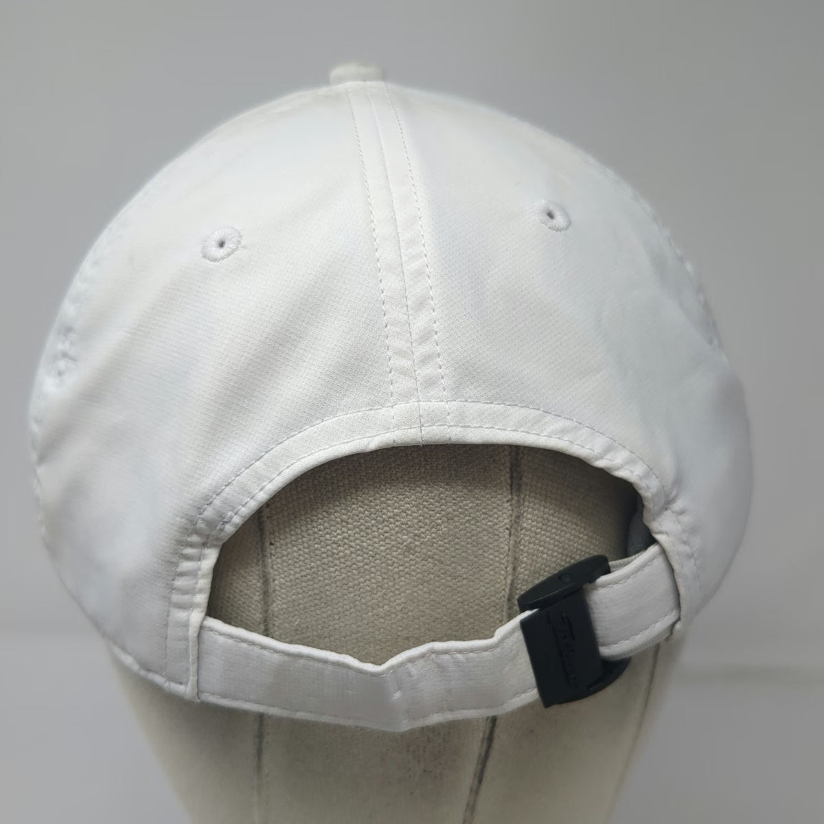 Titleist Golf Baseball Cap White One Size Performance Adjustable Slideback Hat