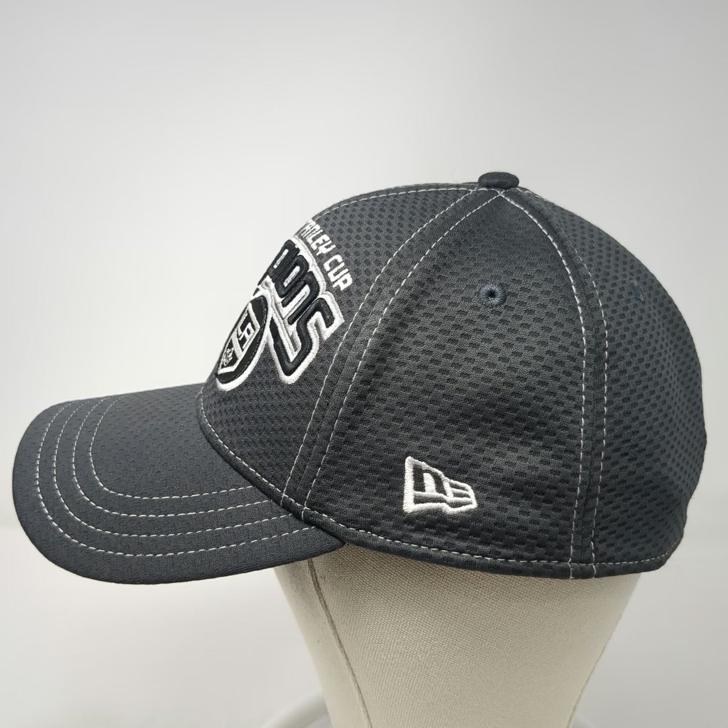 New Era Los Angeles Kings NHL 2012 Stanley Cup Champions Gray Baseball Cap L Hat