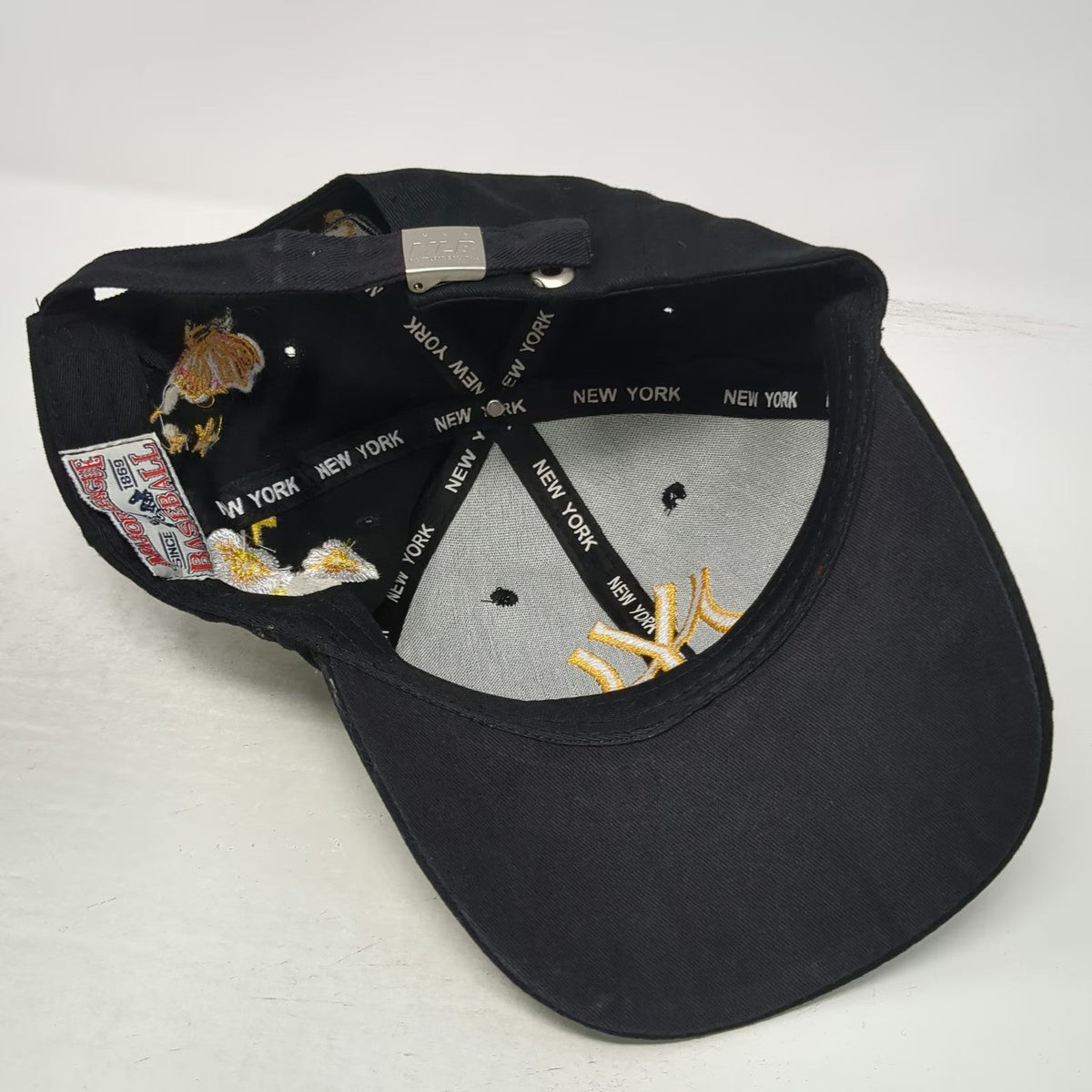 New York Yankees MLB Black One Size Baseball Cap Floral Butterfly Beetle Hat