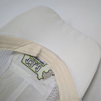 White One Size Baseball Cap Hat 13.1 Finisher Massachusetts Yukanrun Mesh Back