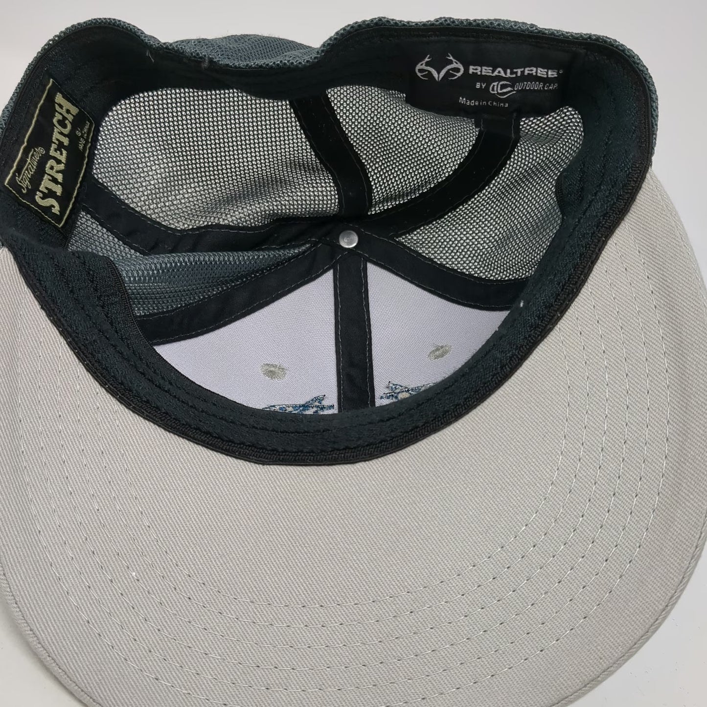 Realtree Baseball Cap Gray Blue M Fishing Hook Logo Mesh Back Stretch Fitted Hat