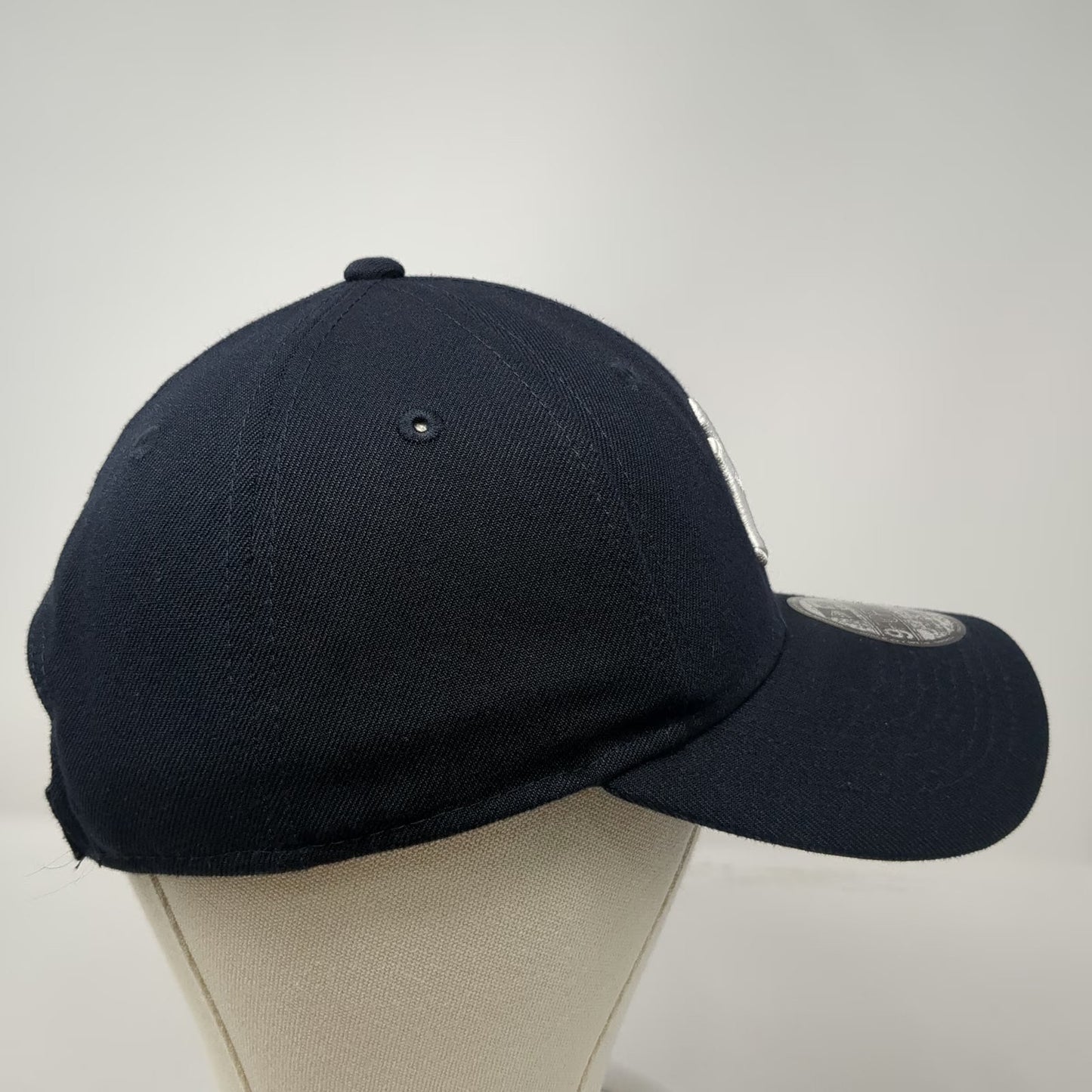 New York Yankees MLB New Era Baseball Cap Blue White One Size Adjustable Strap