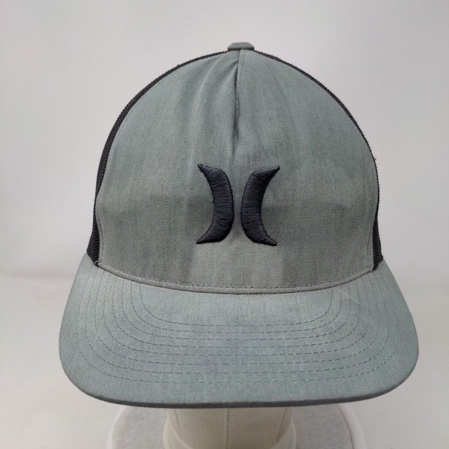 Hurley Snapback Mesh Back Trucker Hat Gray One Size Colorblock Yupoong