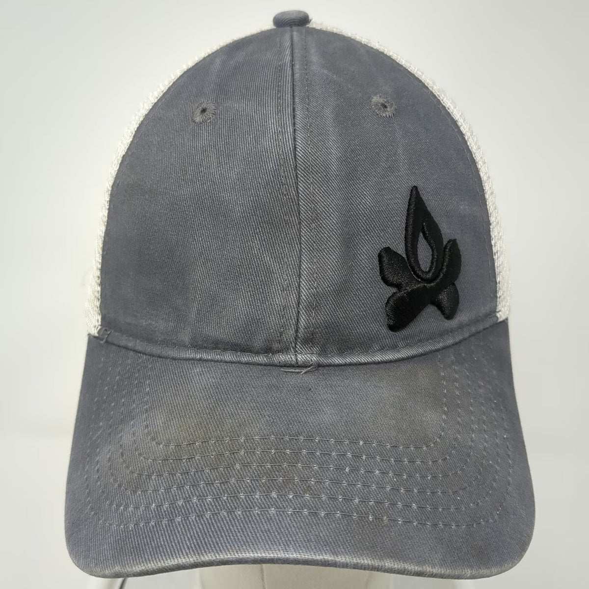 Camp Chef Trucker Hat Gray White One Size Snapback Mesh Flame Logo Outdoor BBQ