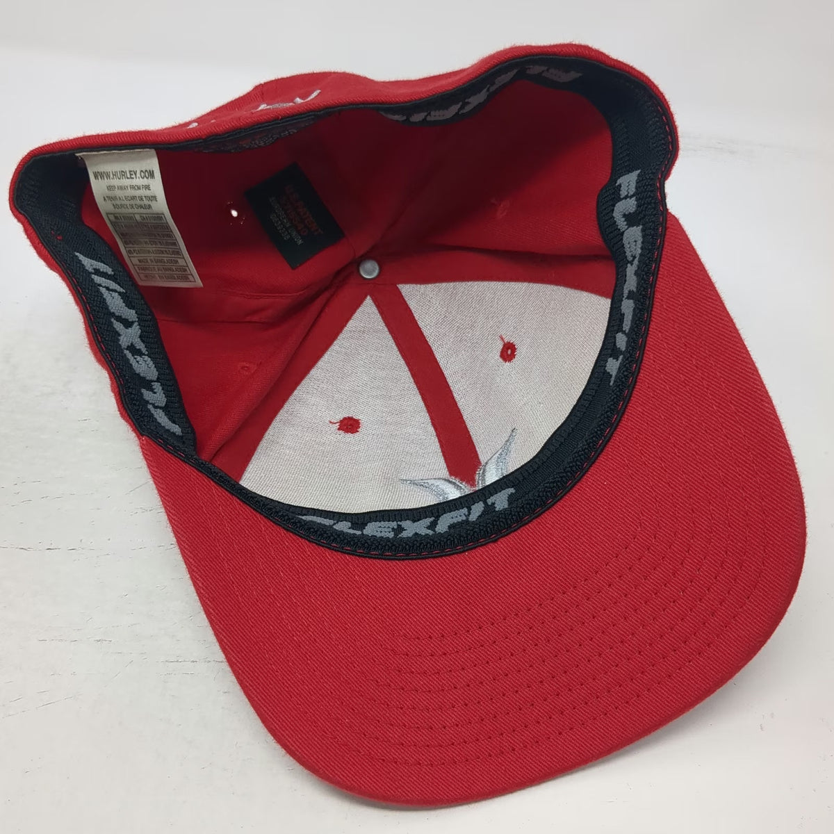 Hurley Baseball Cap Red OSFM Embroidered Icon Flexfit Stretch Fit Yupoong Hat