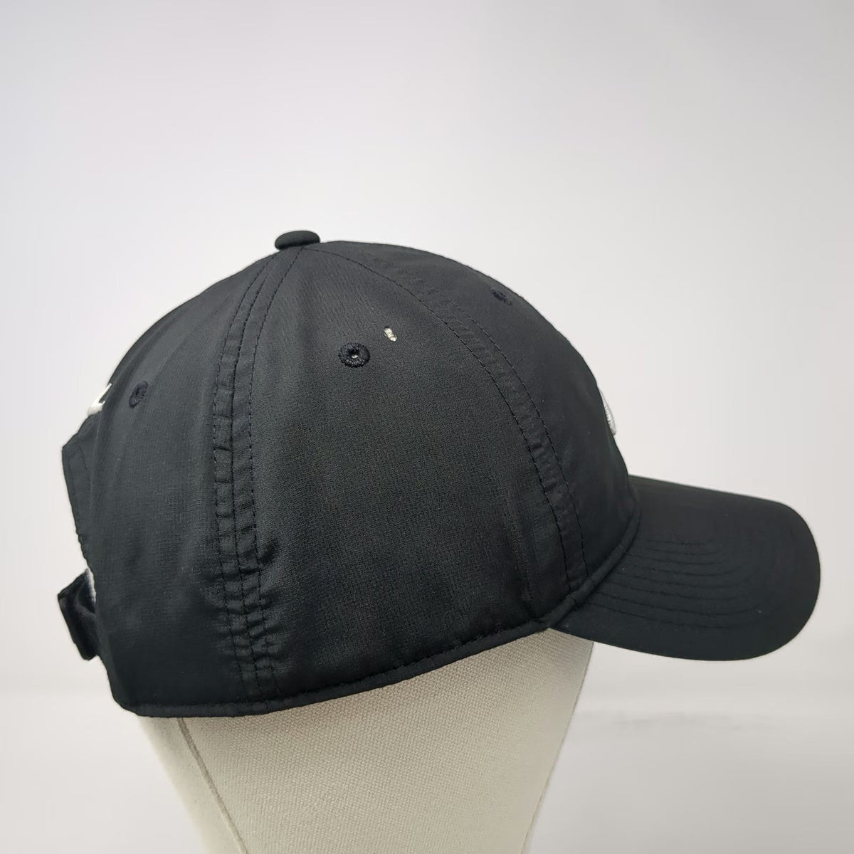 Nike Baseball Cap Black One Size Swoosh Logo Performance Adjustable Athletic Hat