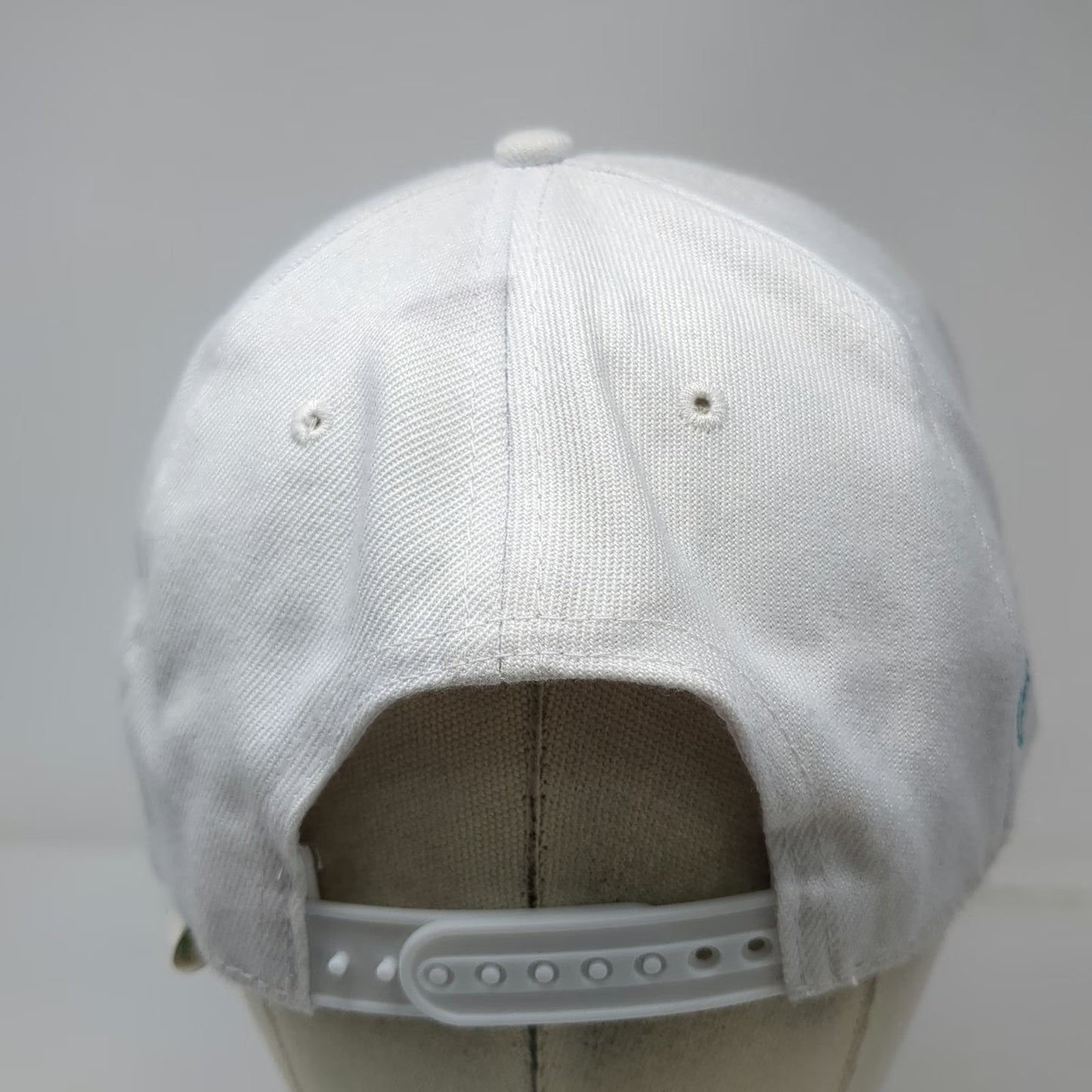 The Glenlivet Baseball Cap White One Size Scotch Rocks Snapback Acrylic hat