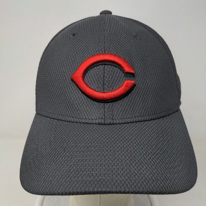 New Era Men's 39Thirty Fitted Hat Gray Size S-M Embroidered Logo Cincinnati Reds