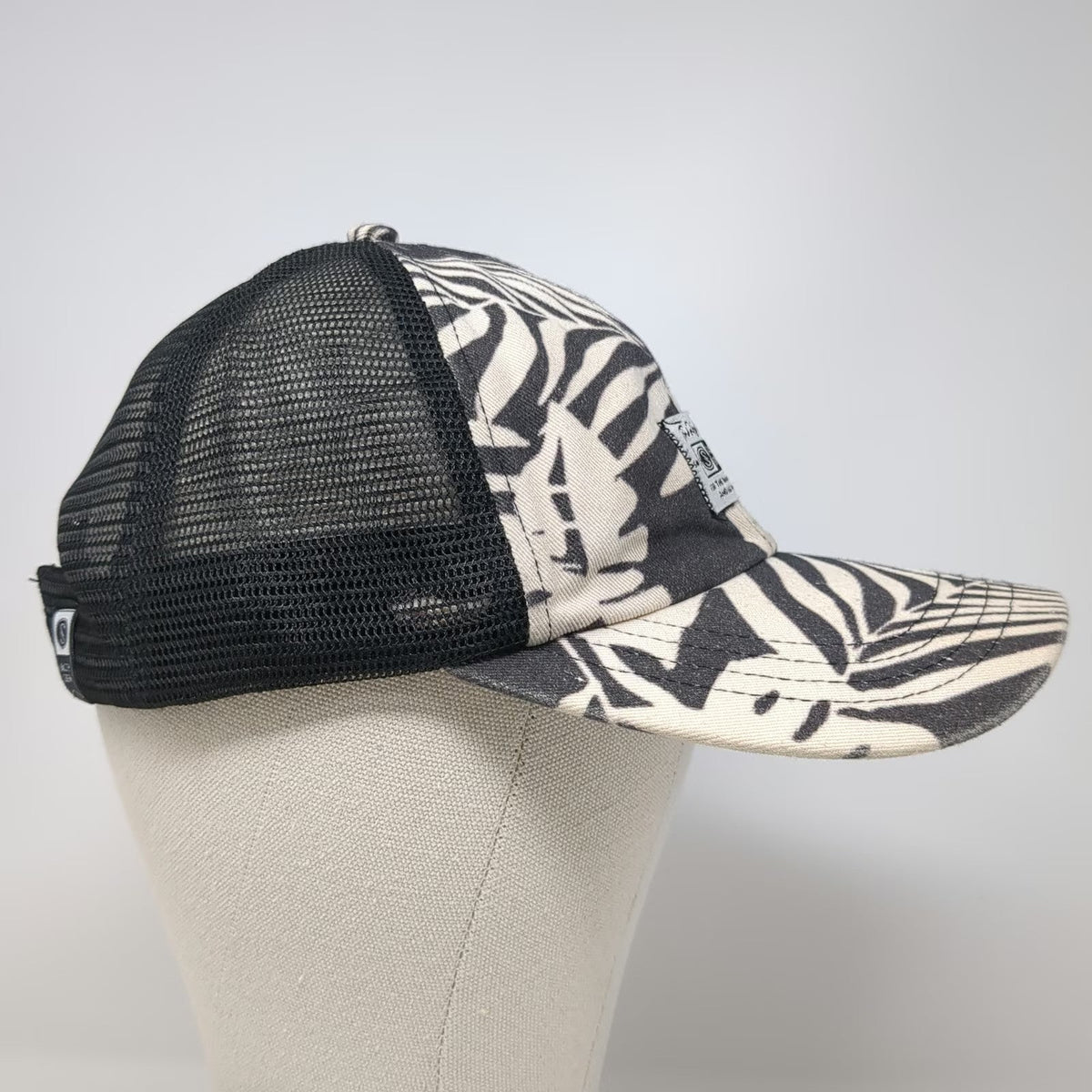Salty Crew Trucker Hat Black Beige One Size Palm Print Mesh Snapback Tropical