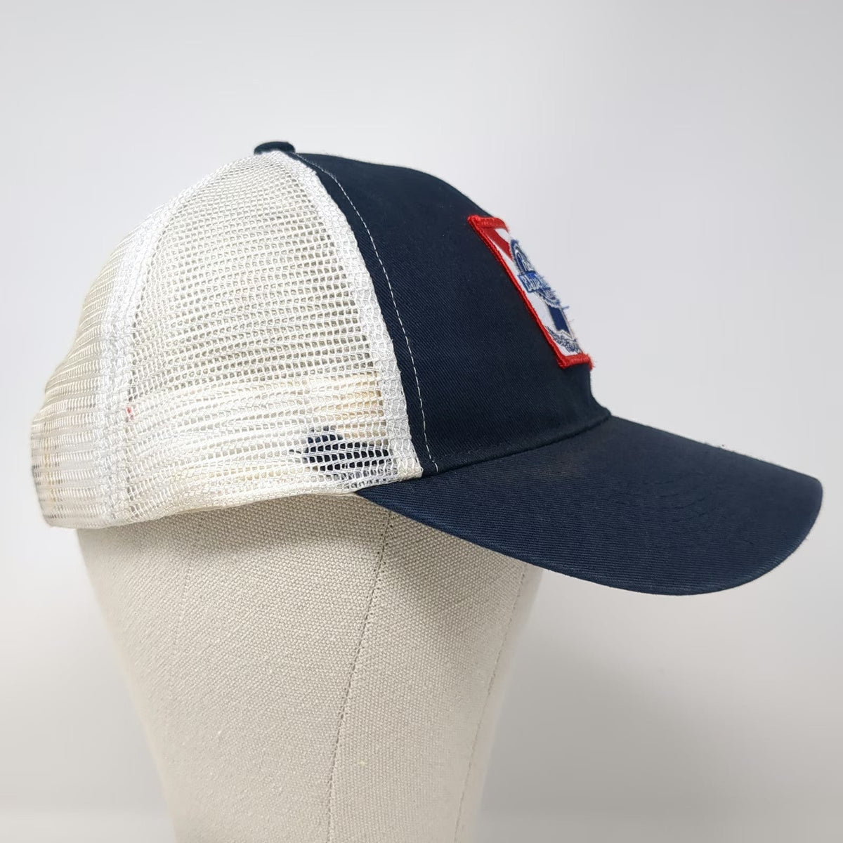 Pabst Blue Ribbon Beer Logo Patch Trucker Hat OSFM Snapback White Mesh Back PBR