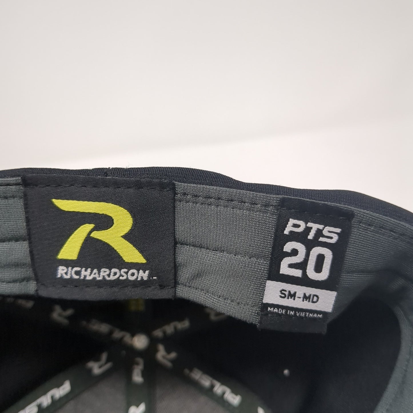 Spiderz Sin City Fitted Hat Black Medium Embroidered Flexfit Richardson