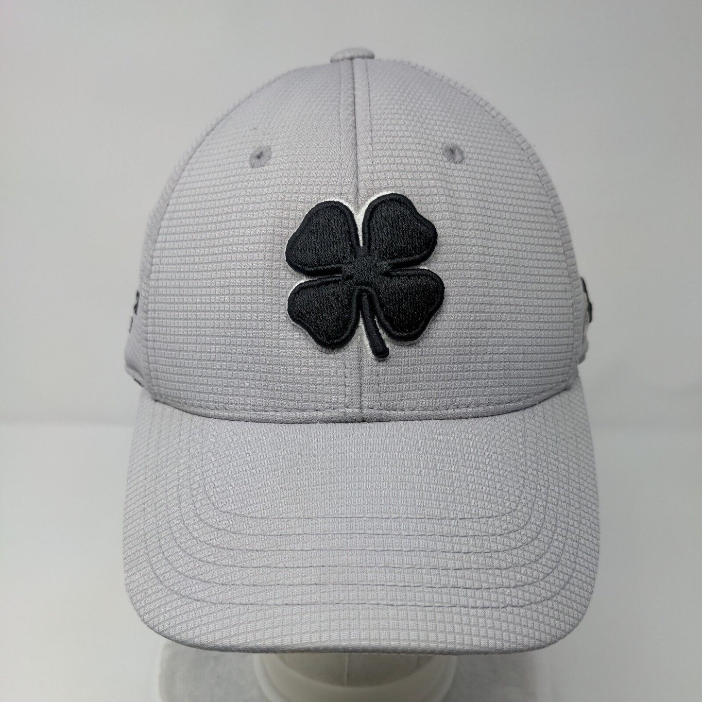 Live Lucky Top Golf Las Vegas Fitted Hat Gray L/XL Memory Fit Black Clover