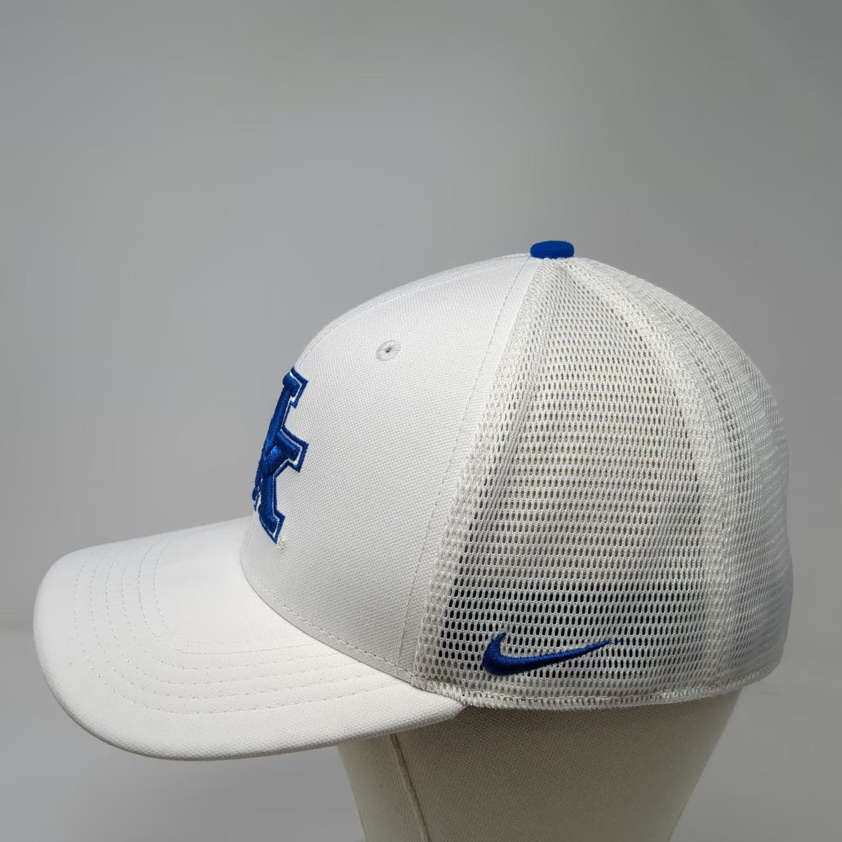 Nike Kentucky Wildcats NCAA Hat Cap White L Blue Mesh Back Dri-Fit Classic99