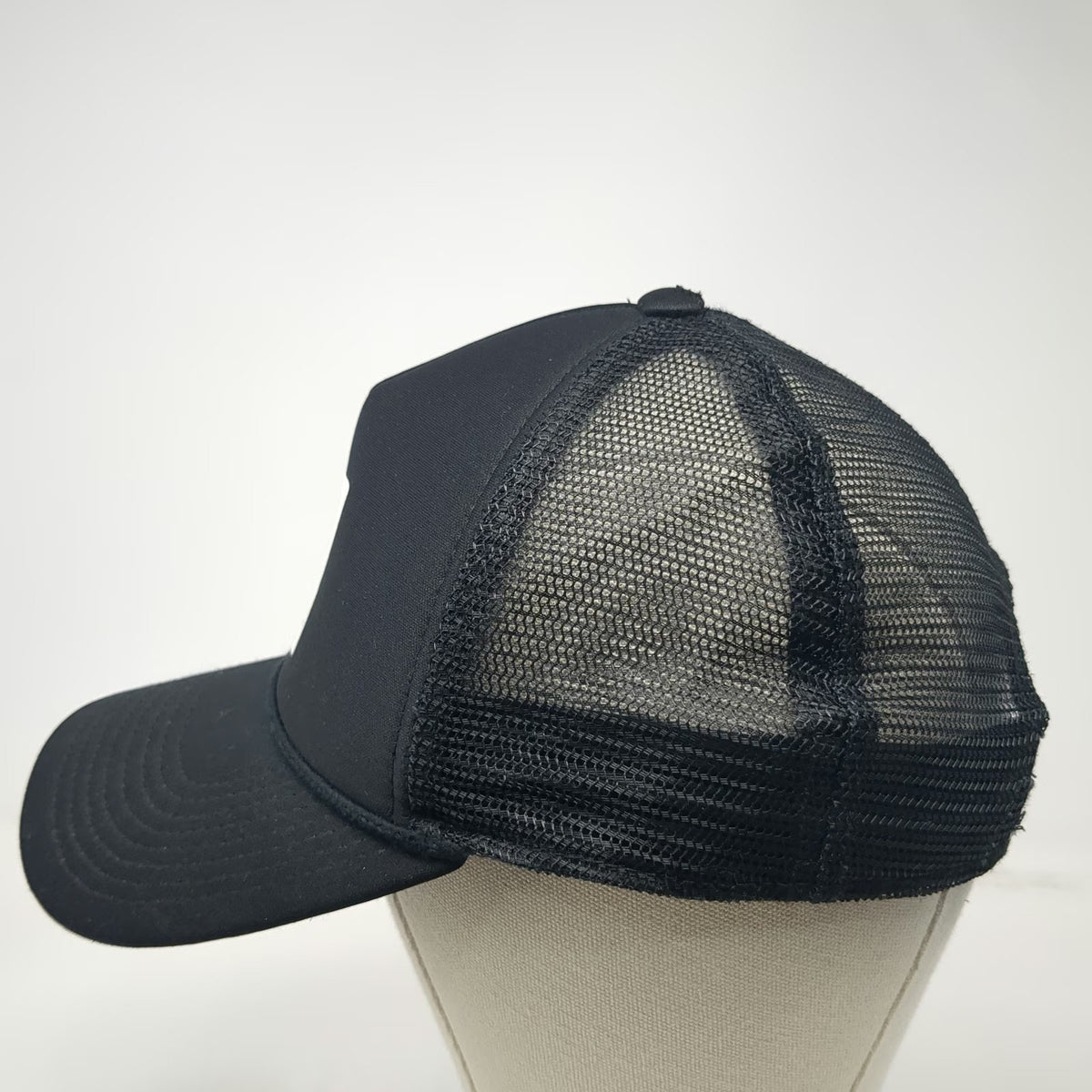 Adidas Trucker Hat Black OSFM Trefoil Logo Patch Rope Mesh Back Snapback Foam