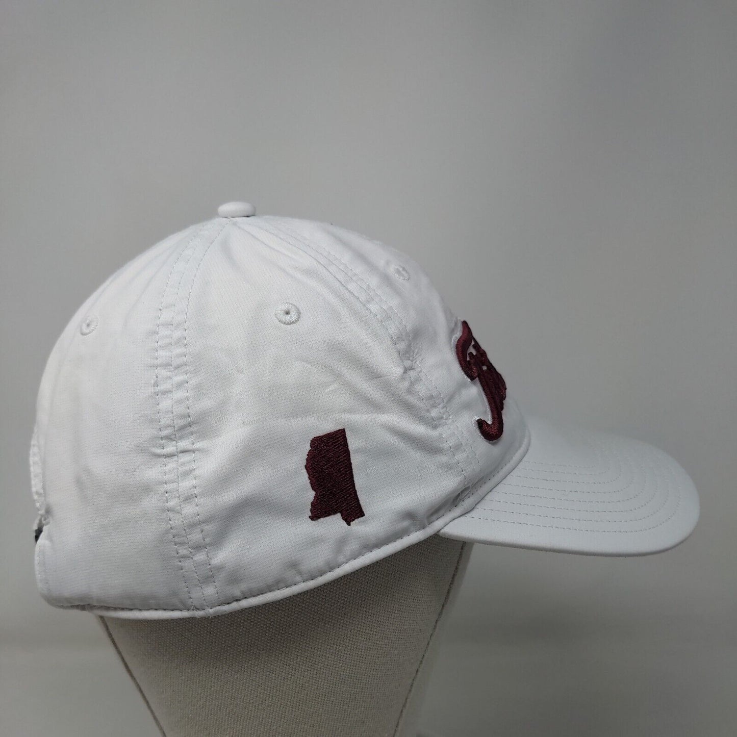 Titleist Slideback Hat White One Size Embroidered Adjustable Outdoor