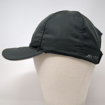 Nike Baseball Cap Black One Size Dri-FIT Featherlight Strapback Running Hat