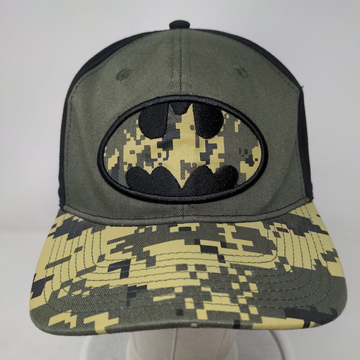 Six Flags Snapback Hat Camouflage OSFA Adjustable Embroidered 6 Panel Cotton