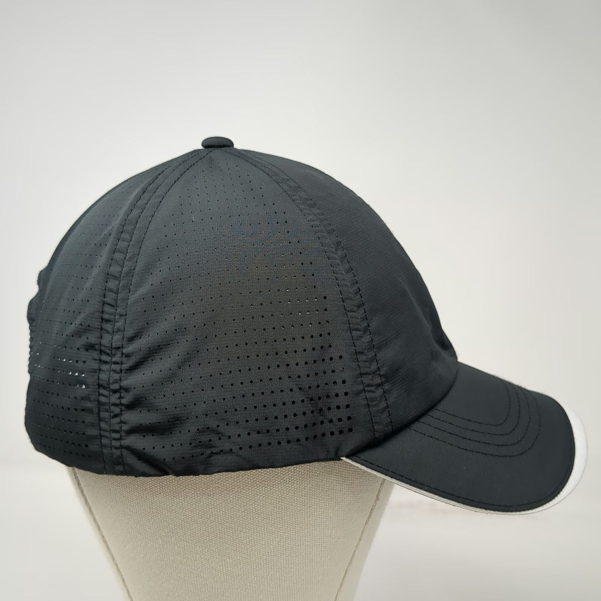 Nike Baseball Cap Black L Dri-FIT Perforated Running Hat Strapback Curved Bill