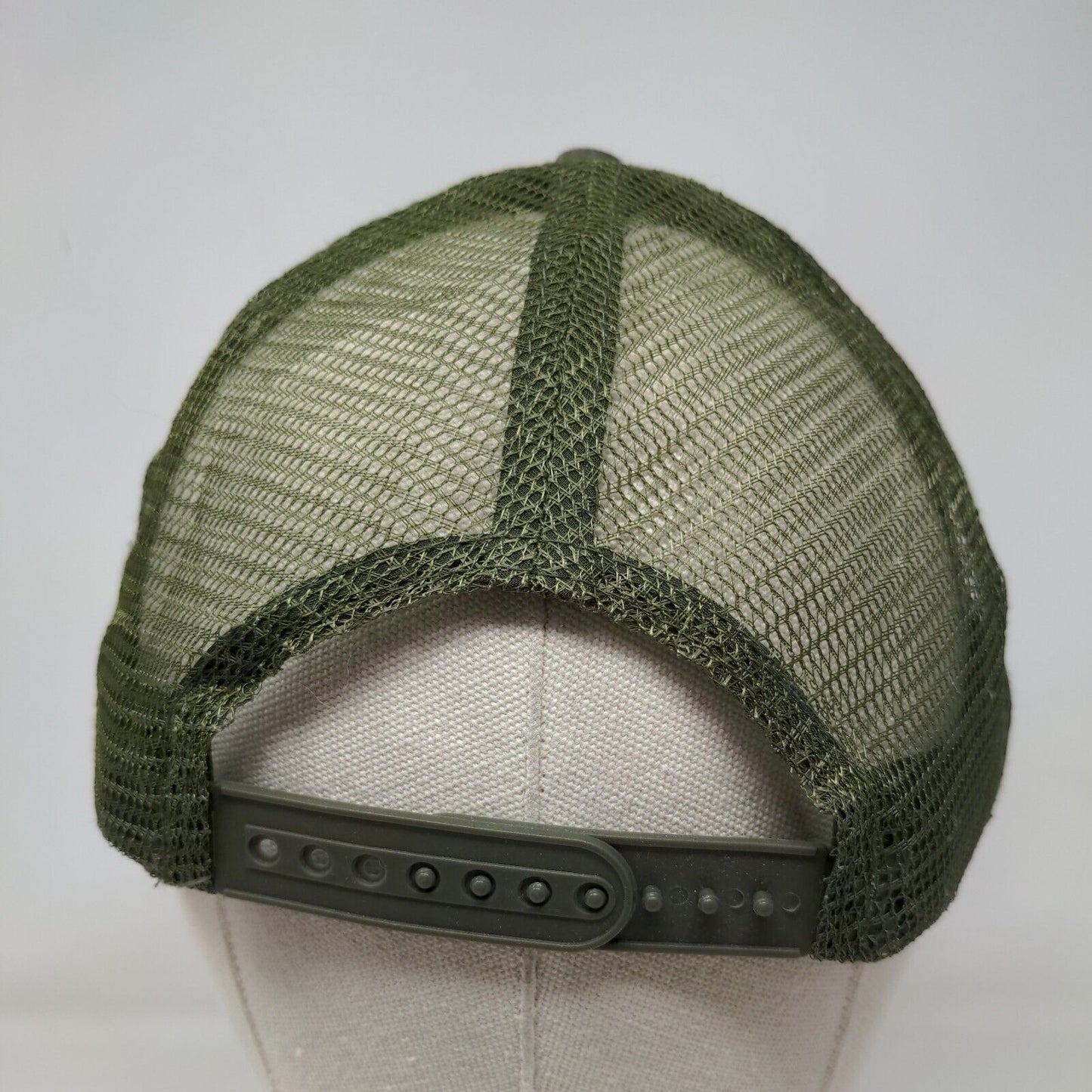 Cabela's Club Snapback Mesh Back Trucker Hat Green One Size Embroidered