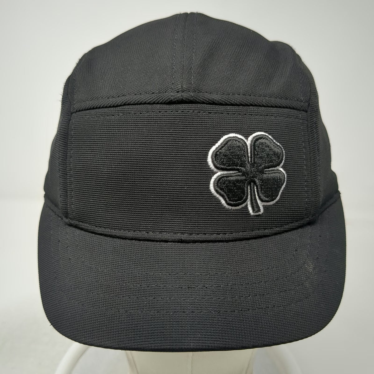 Black Clover 5 Panel One Size Hat Strapback Live Lucky White Logo Breathable