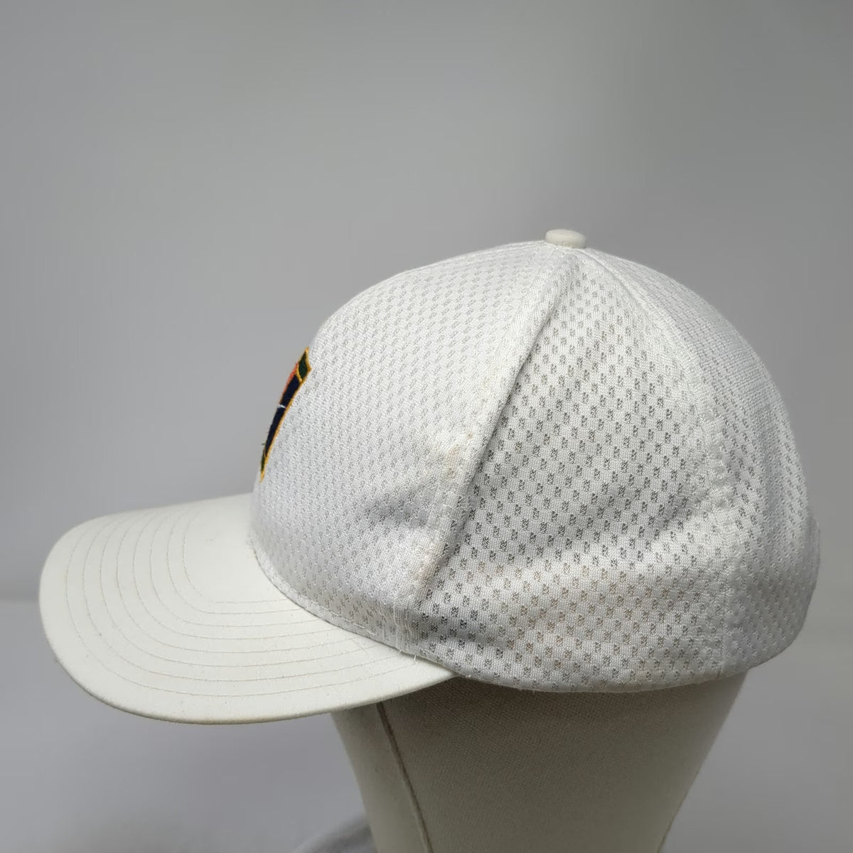 Nike Snapback White One Size Hat Mesh Challenge Court Tennis Green Underbrim