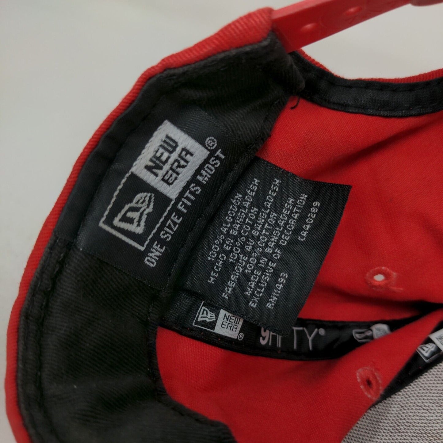Tampa Bay Buccaneers Snapback Hat Red OSFM Embroidered Logo New Era 9Fifty NFL