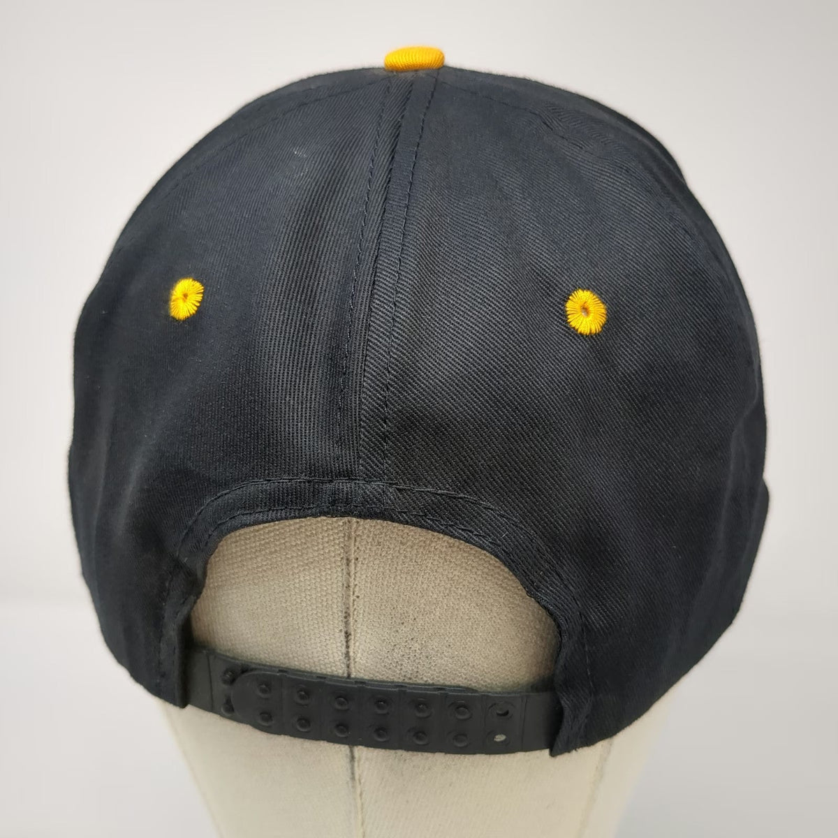 Tonkin Caterpillar Snapback Black Yellow Hat One Size Green Underbrim Machines
