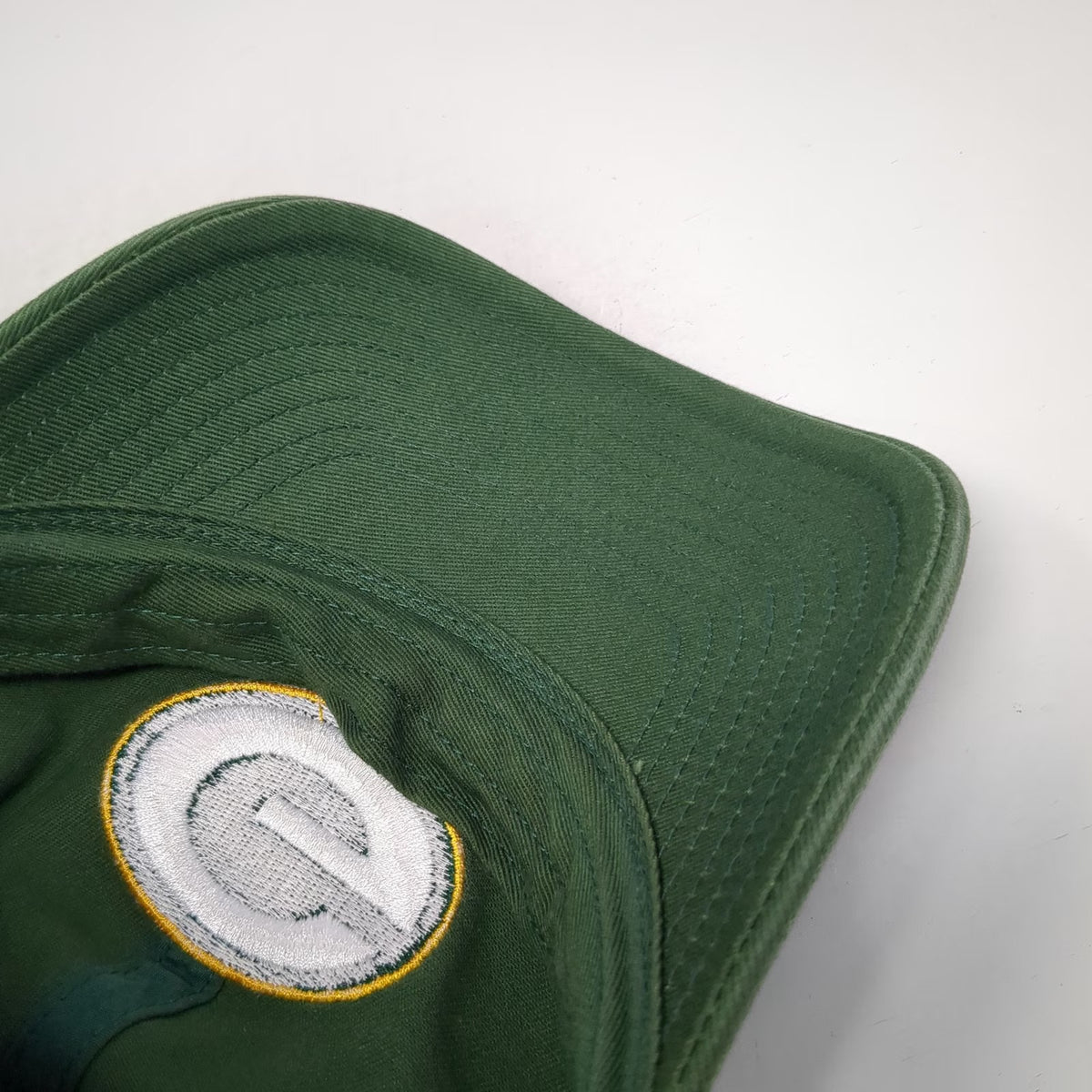 Reebok Green Bay Packers NFL Green XL Baseball Cap Fitted NFL Shield Logo Cotton