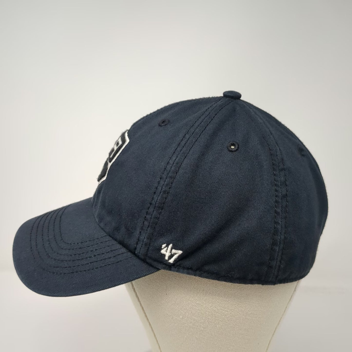 '47 Los Angeles Kings NHL Blue Size M Fitted Green Underbrim Shield Hockey Hat