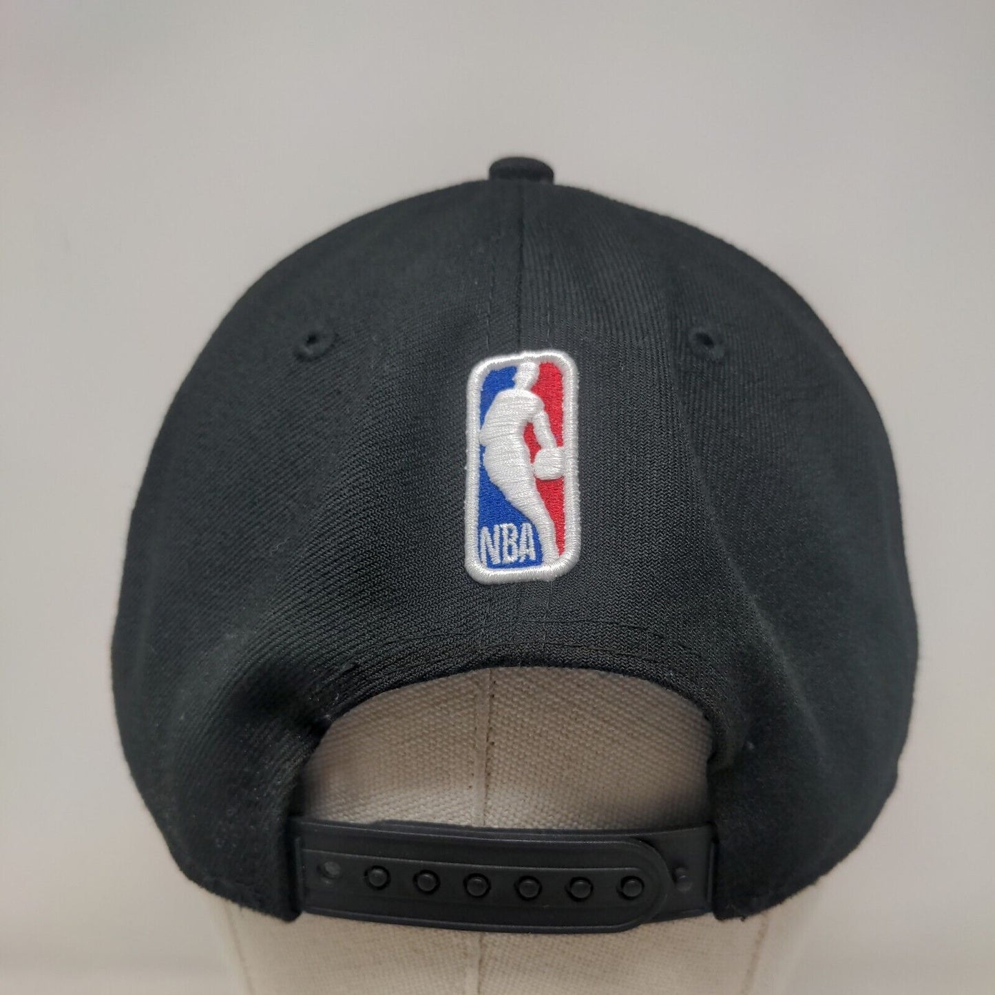 New Era Men's Snapback Hat Black OSFM Embroidered Toronto Raptors 9Fifty Logo