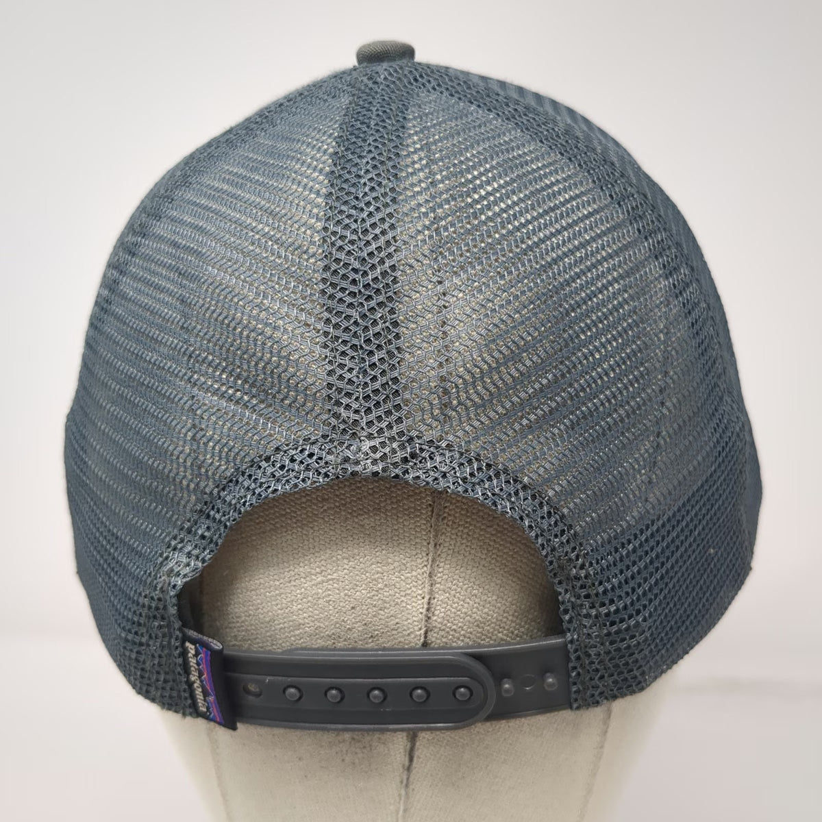 Patagonia Gray One Size Trucker Hat Fitz Roy Bear Mesh Back Snapback Mountains