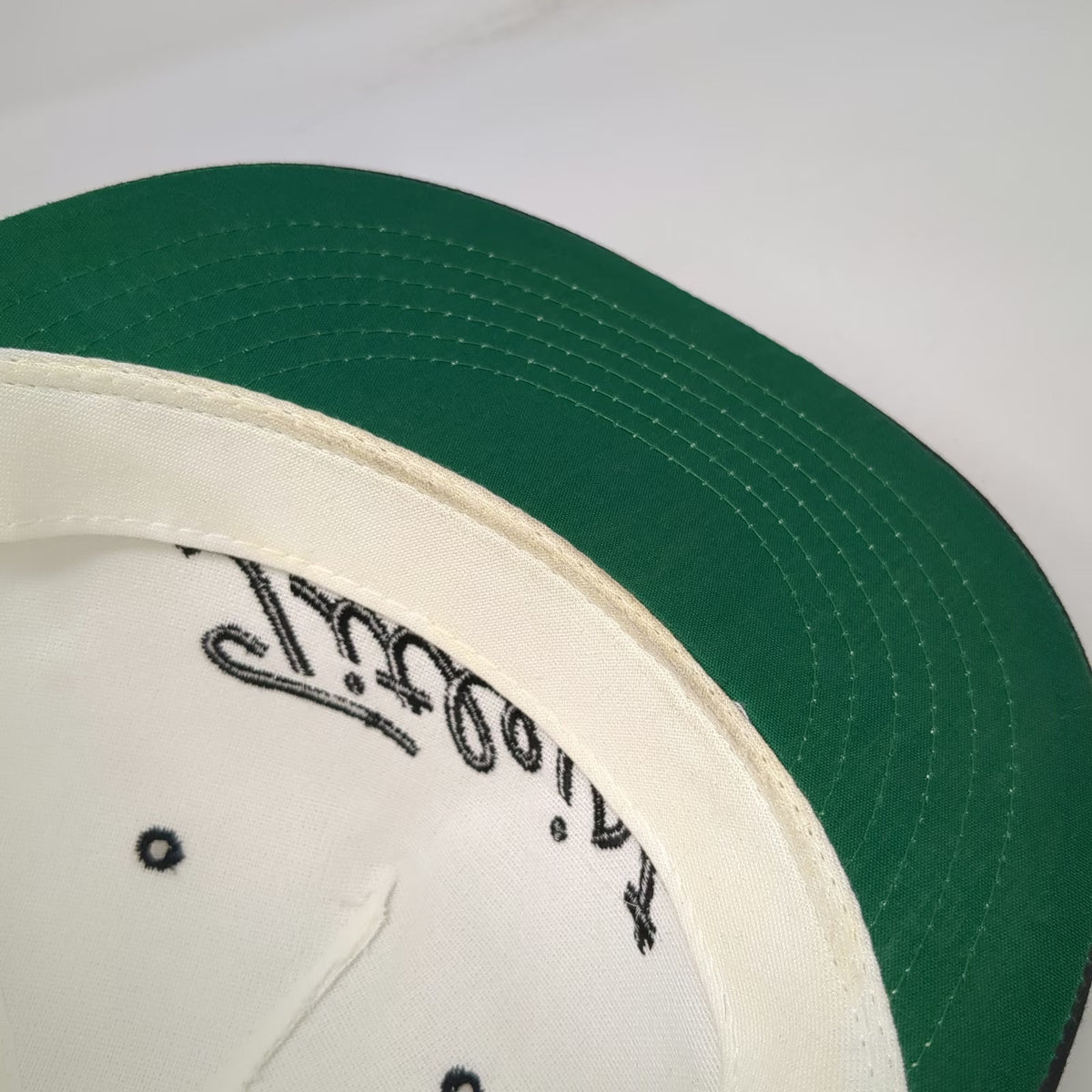 Titleist 5 Panel White Hat S Texace Golf Black Bill Green Underbrim USA Vintage