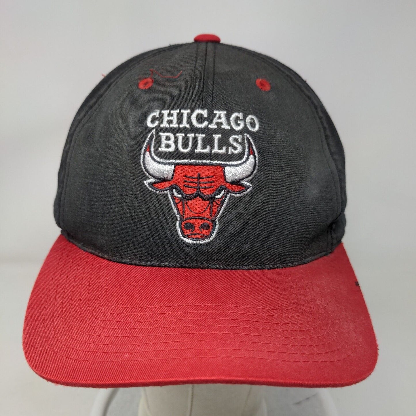 NBA Chicago Bulls Snapback Hat Red Black OSFA Embroidered Logo Polycotton