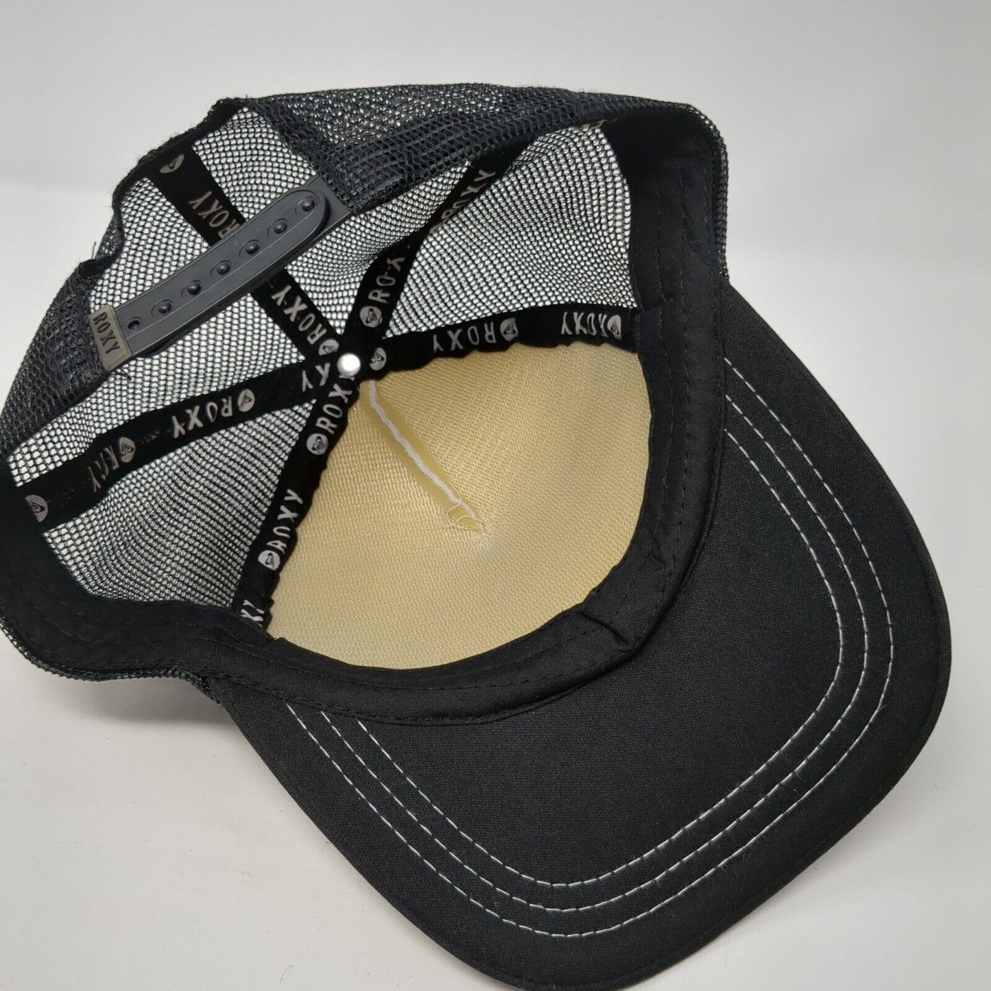 ROXY Snapback Trucker Hat Black One Size Adjustable Striped 6 Panel Mesh Back