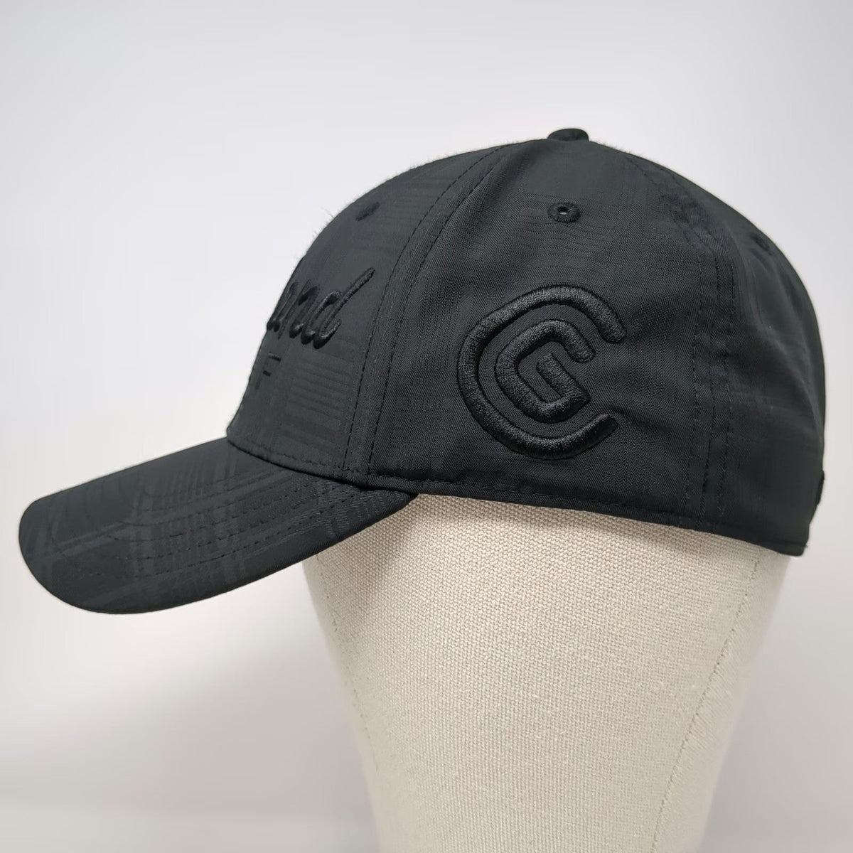 Cleveland Golf Baseball Cap Black M Fitted Textured A-Flex Stretch Fit Hat