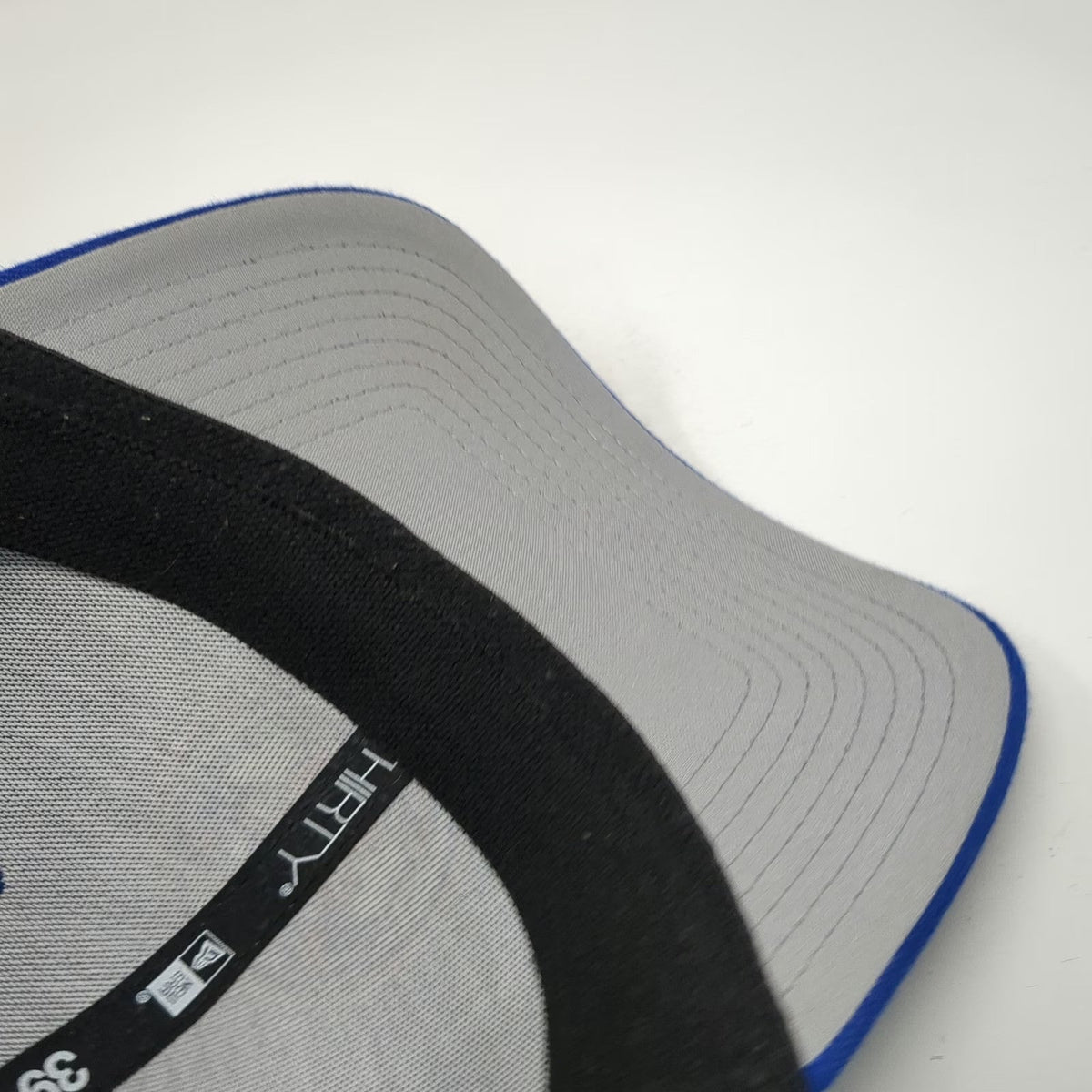 Chicago Cubs MLB New Era Baseball Cap Blue L Mesh Back Stretch Fit 39THIRTY Hat