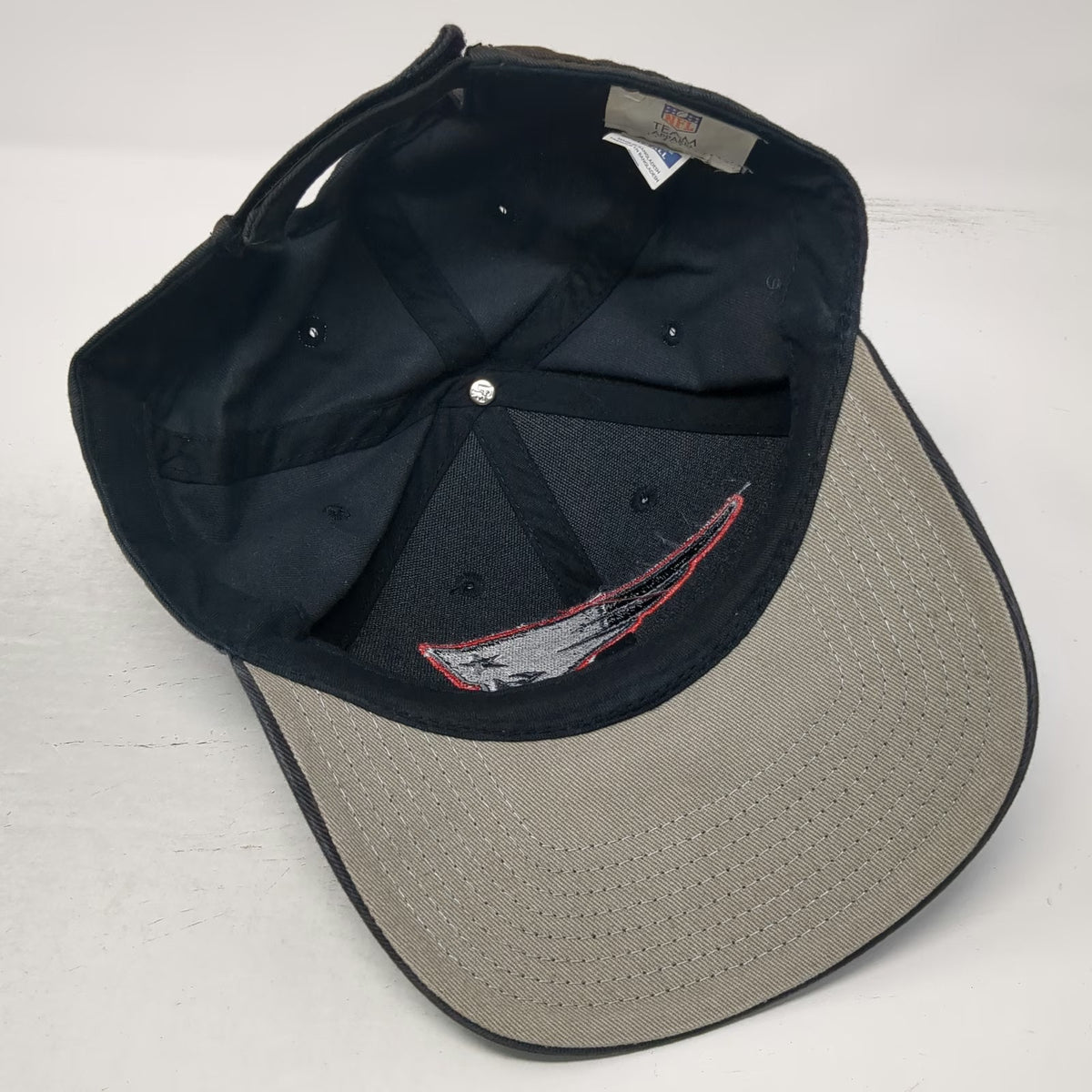 New England Patriots NFL Team Apparel Cap Gray Red Black OS Embroidered Logo Hat