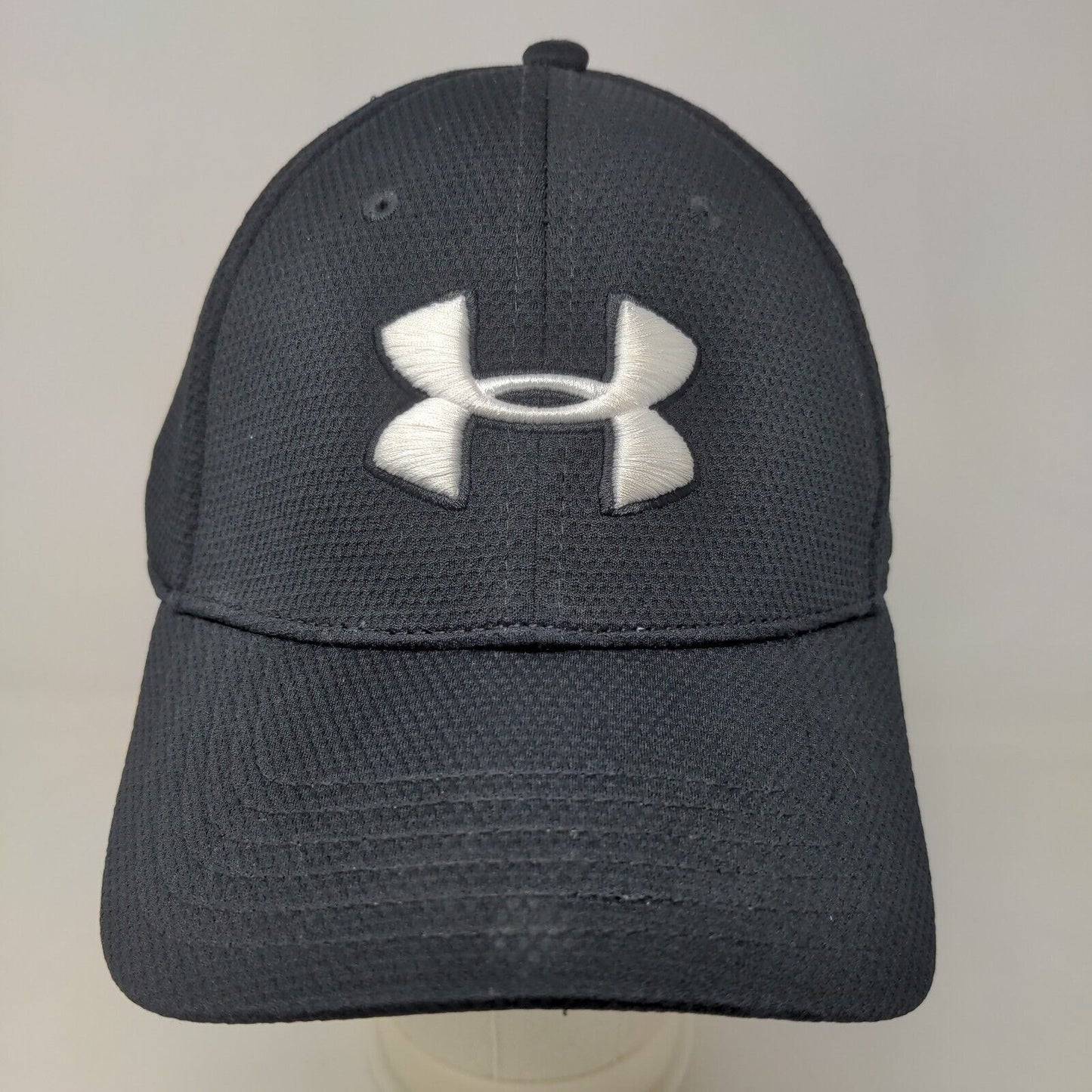 Under Armour Men's Fitted Hat Black Size L/XL Embroidered Logo