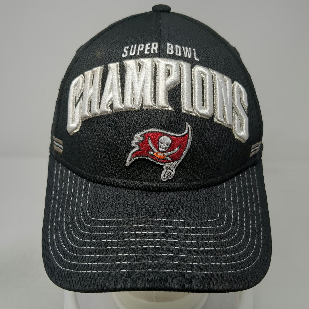 Tampa Bay Buccaneers NFL New Era Snapback Black One Size Super Bowl LIV SB54 Hat