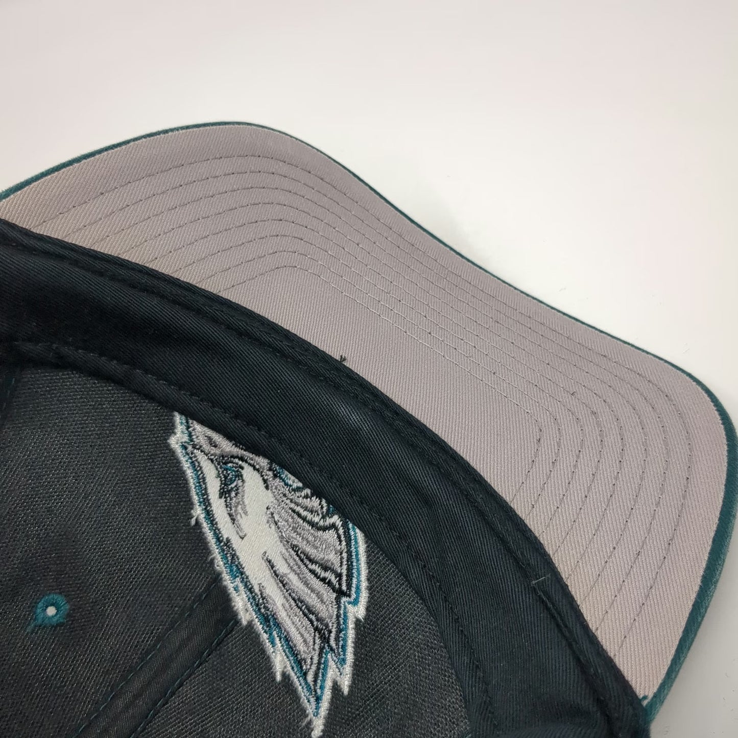 Philadelphia Eagles NFL Team Apparel Green One Size Strapback Embroidered Hat