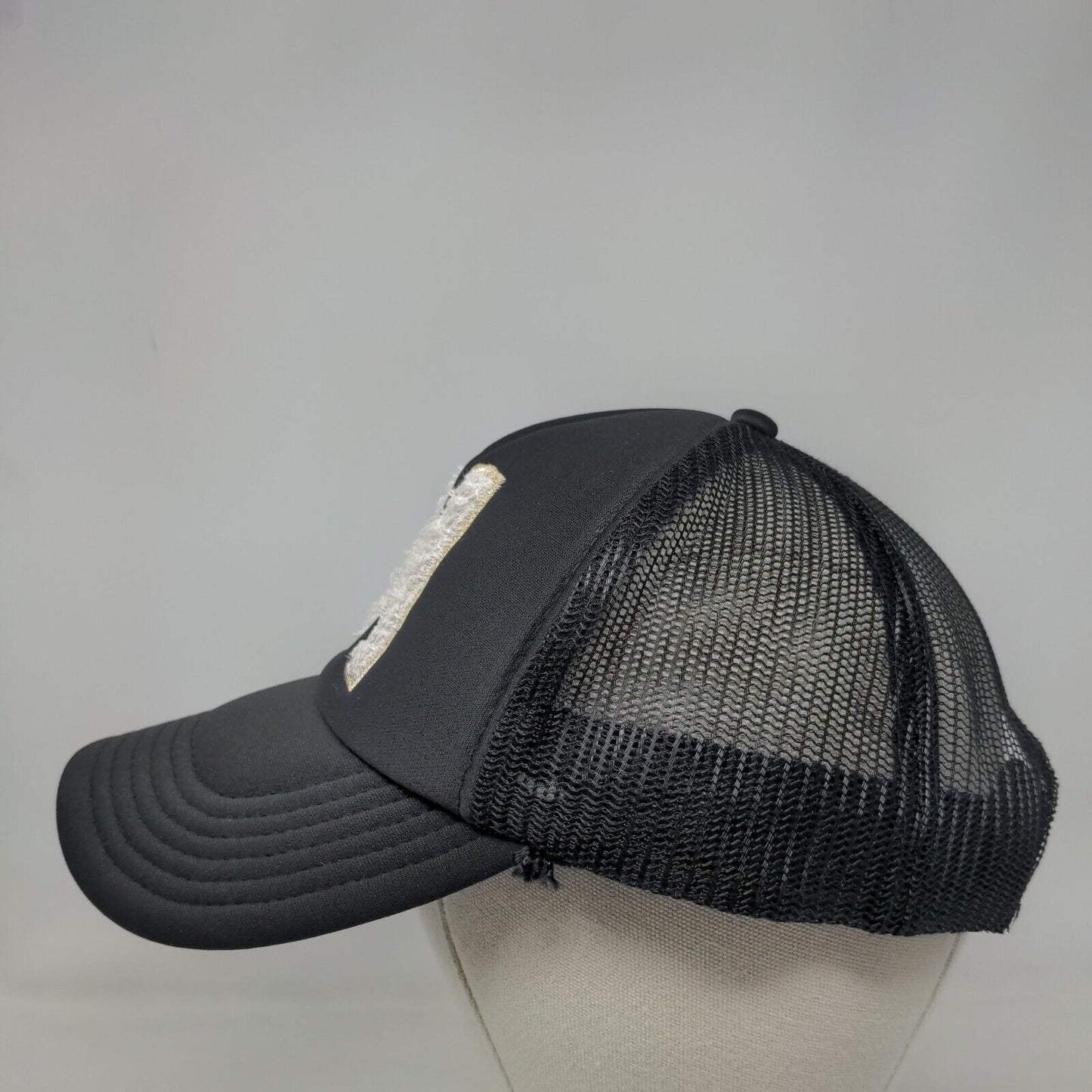 Letter H Snapback Mesh Back Trucker Hat Black OSFM Embroidered Otto
