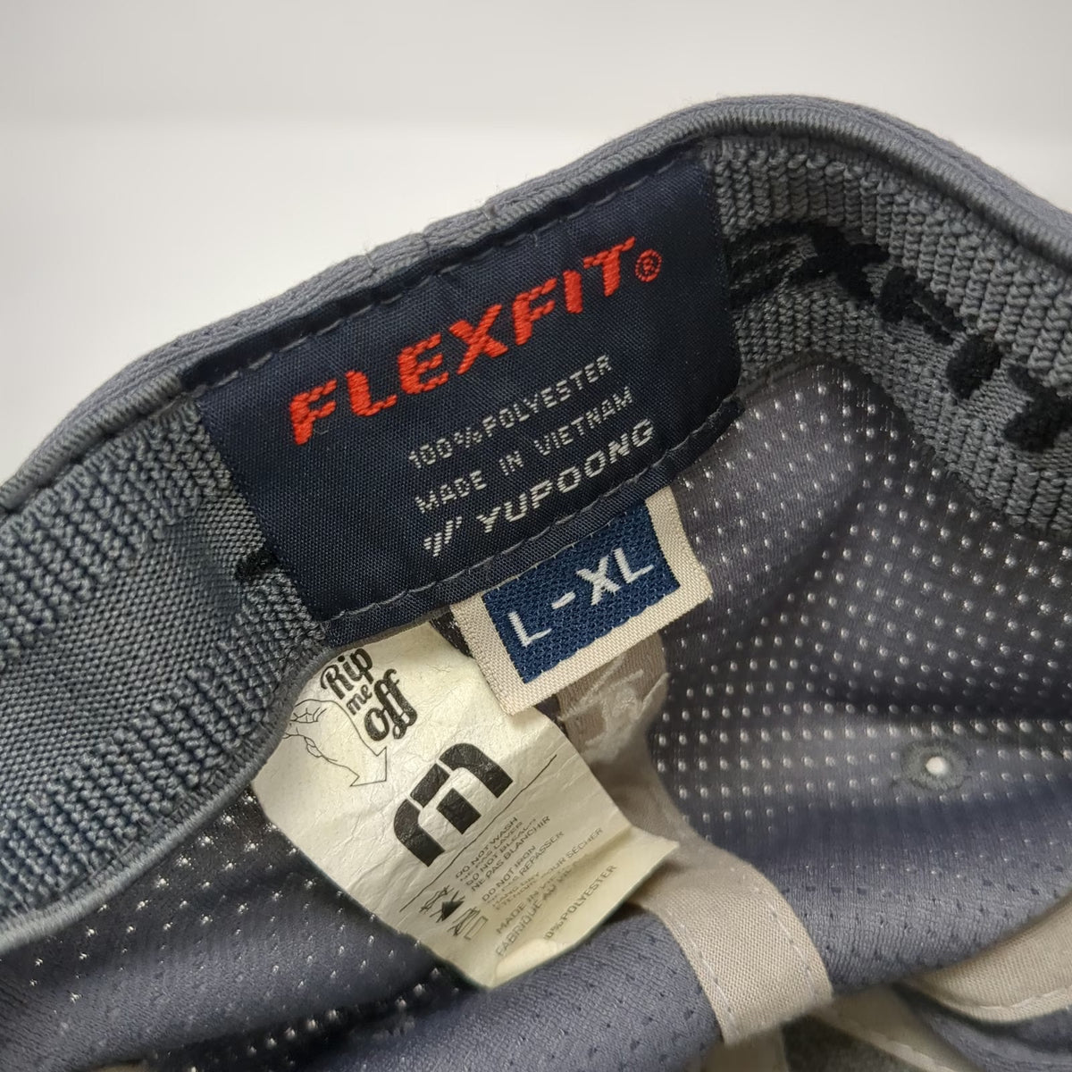 TravisMathew Baseball Cap Gray XL Flexfit Textured Side Logo Back Script Hat