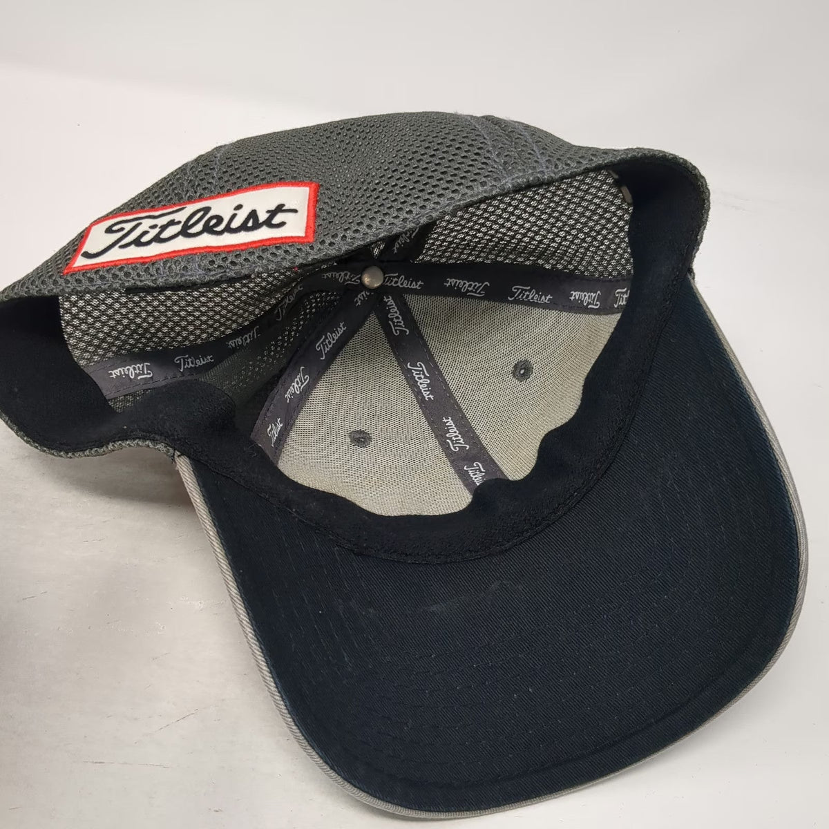 New Era Baseball Cap Gray M Titleist Golf Pro V1 FootJoy FJ Mesh Stretch Fit hat